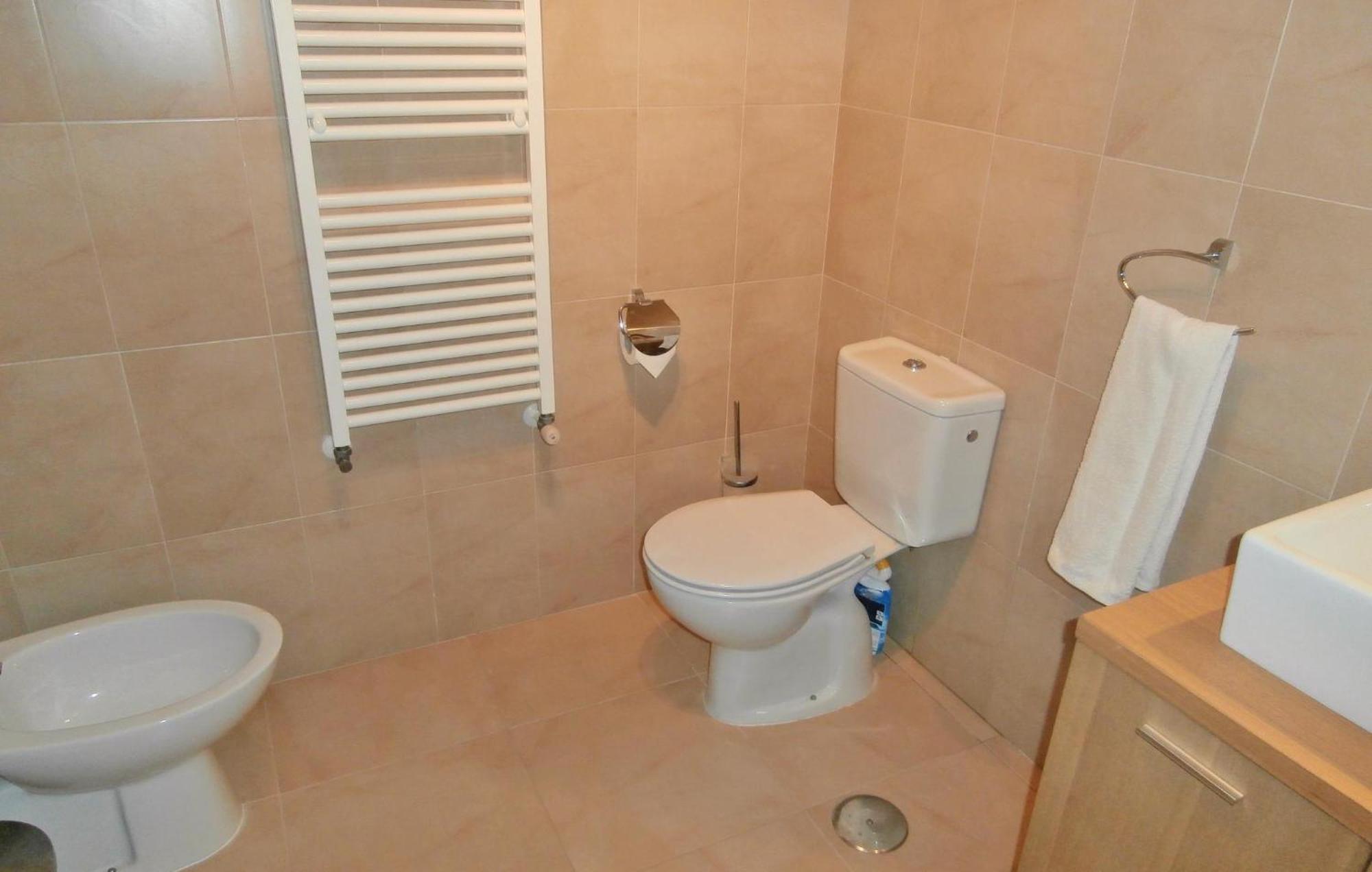 2 Bedroom Beautiful Apartment In スシナ エクステリア 写真