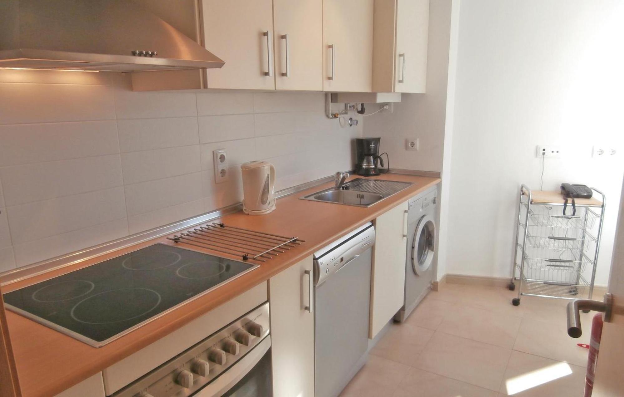 2 Bedroom Beautiful Apartment In スシナ エクステリア 写真