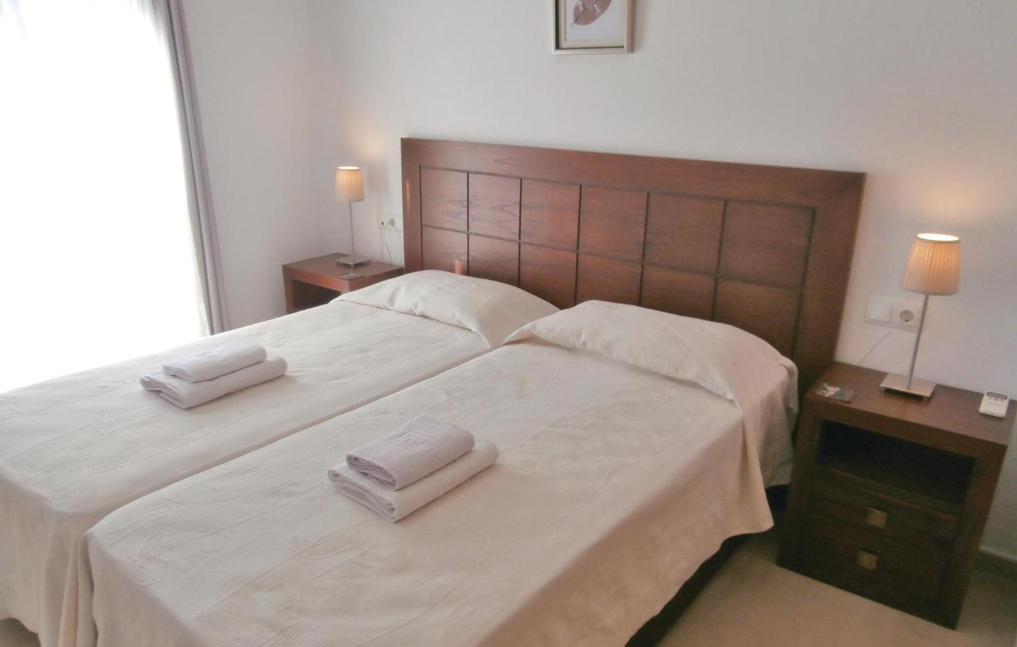 2 Bedroom Beautiful Apartment In スシナ エクステリア 写真